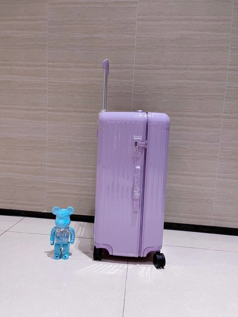 EyeCatching Rimowa Suitcase 69363