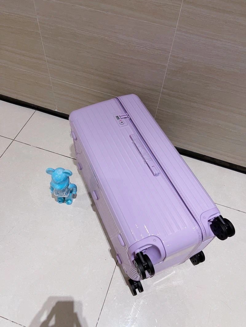 EyeCatching Rimowa Suitcase 69363