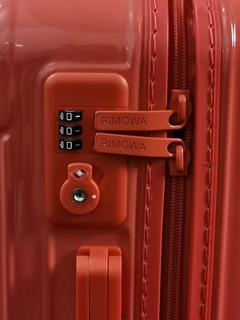 GoodFit Rimowa Suitcase 69358