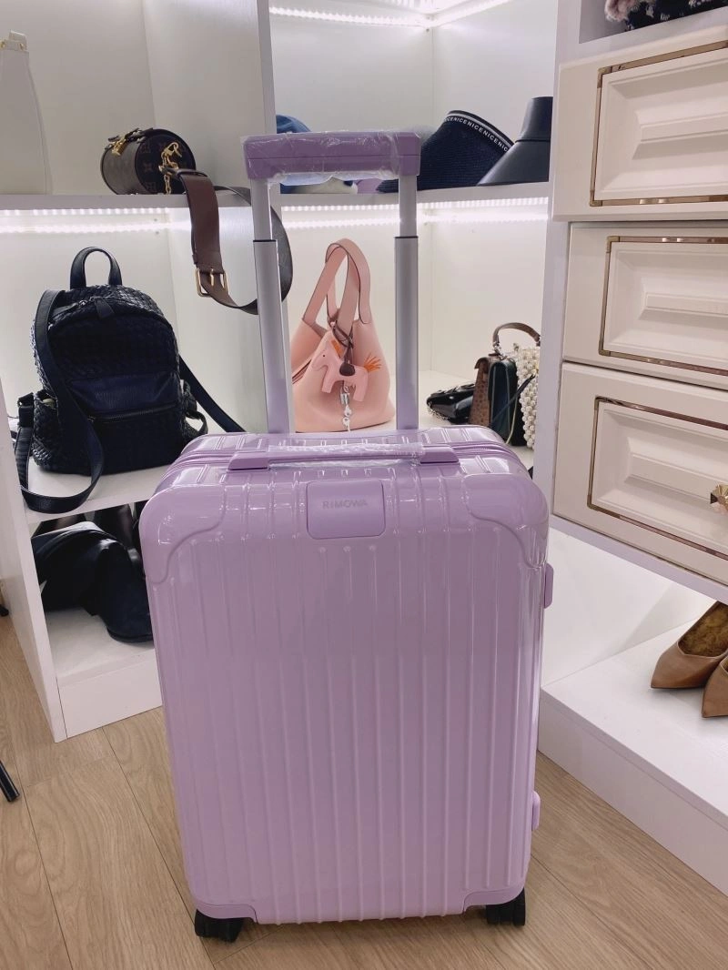 Rimowa Suitcase Timeless 69354