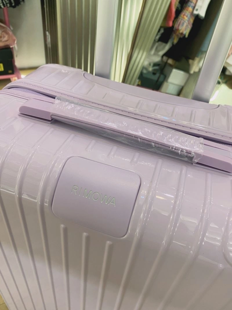 Rimowa Suitcase Timeless 69354