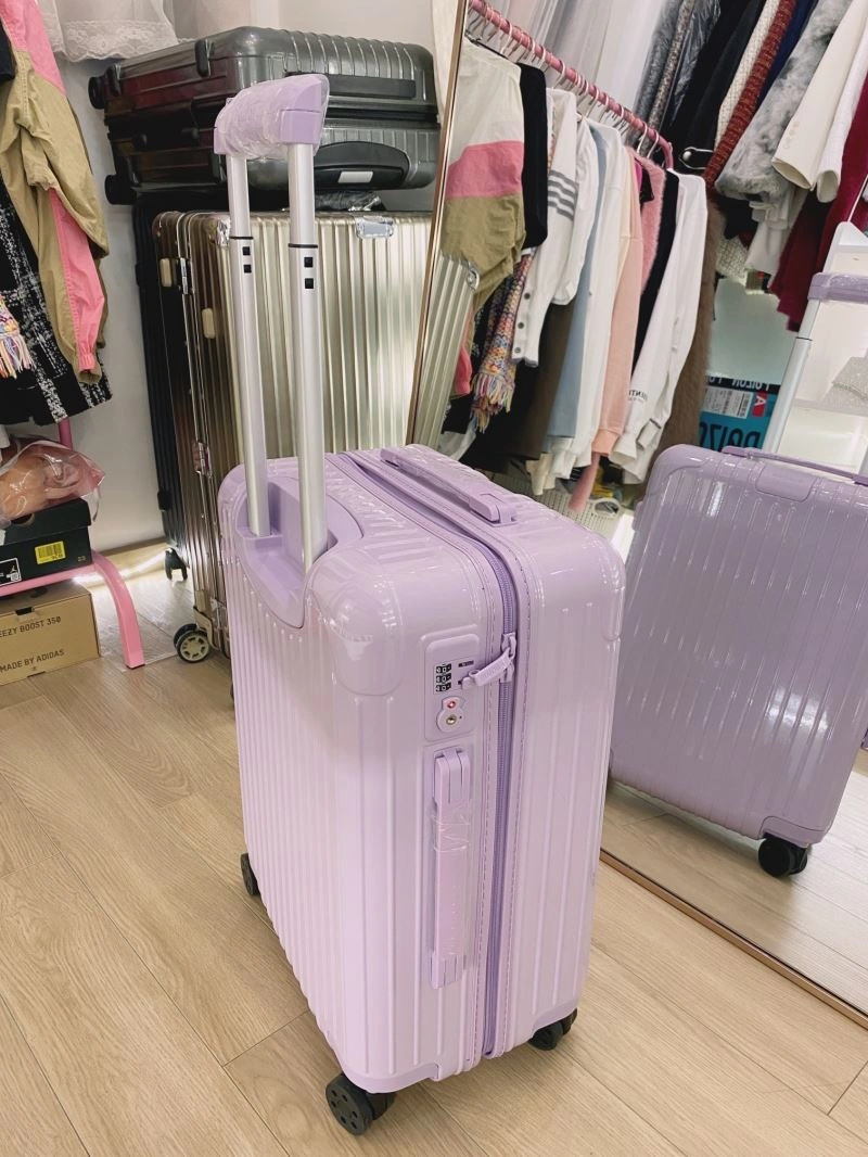 Rimowa Suitcase Timeless 69354