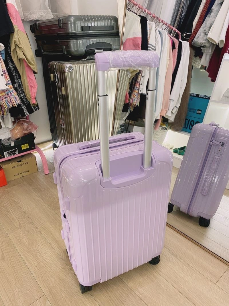Rimowa Suitcase Timeless 69354