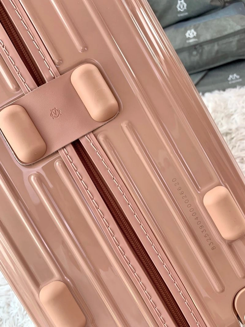 Rimowa Suitcase Refined 69355