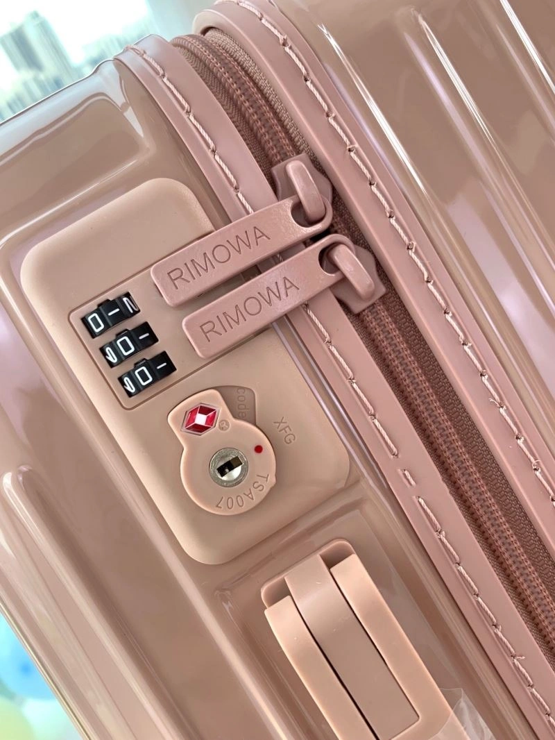 Rimowa Suitcase Refined 69355