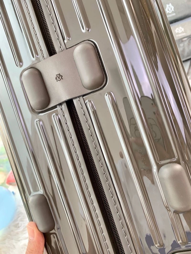 Rimowa Suitcase FastDry 69353