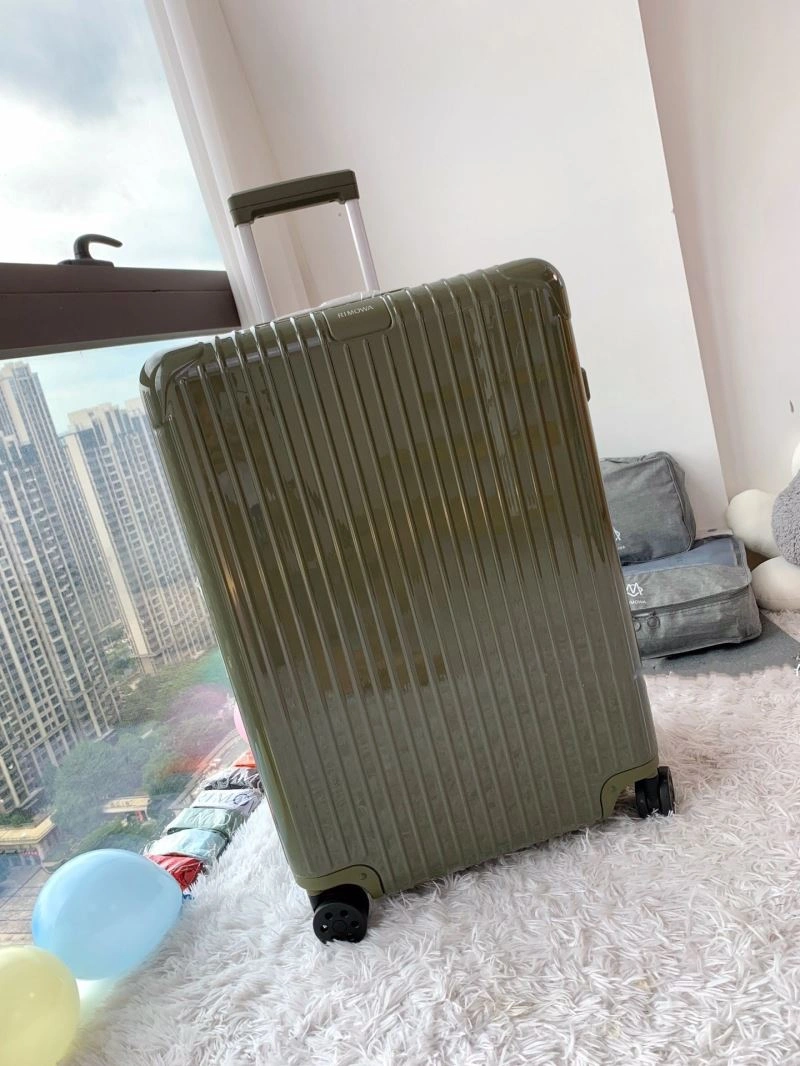 Rimowa Suitcase Classic 69352