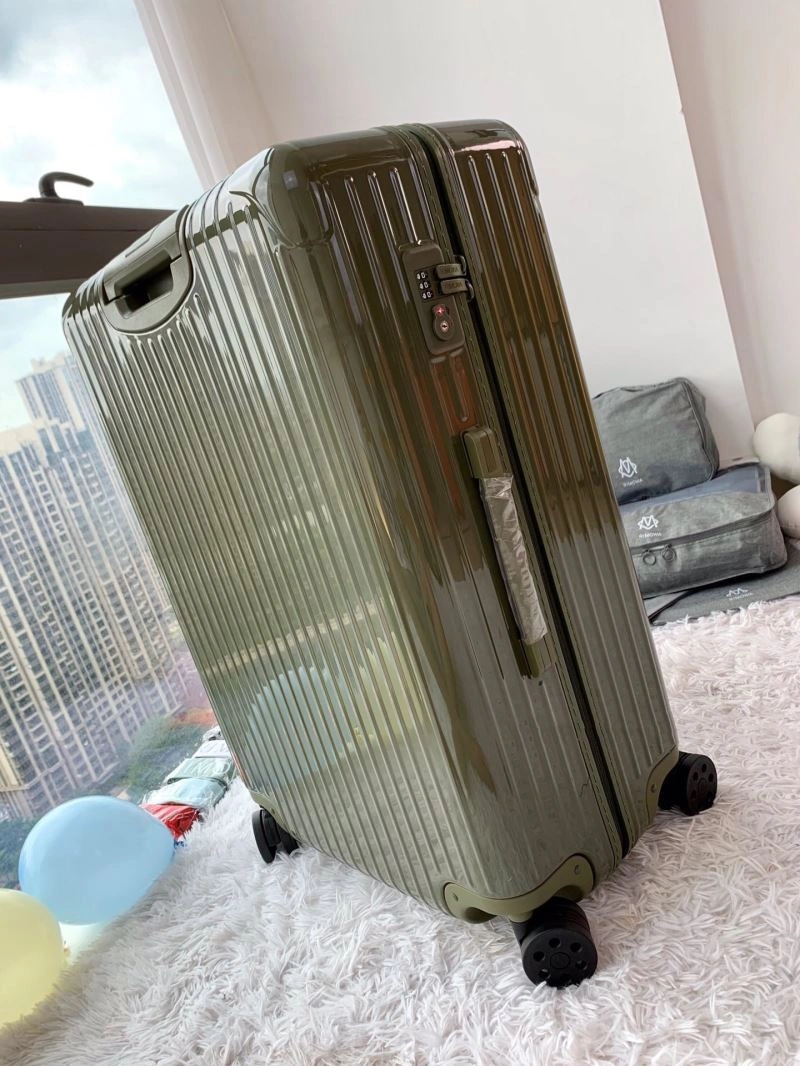 Rimowa Suitcase Classic 69352