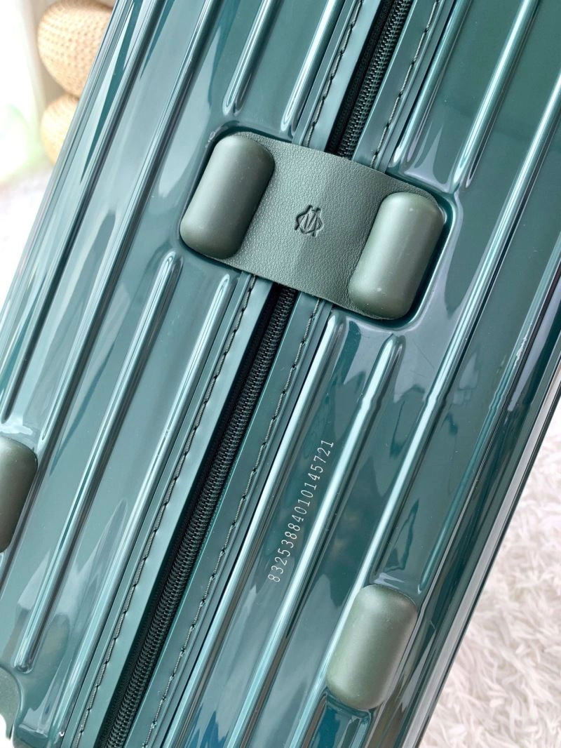 Rimowa Suitcase MoistureWicking 69348