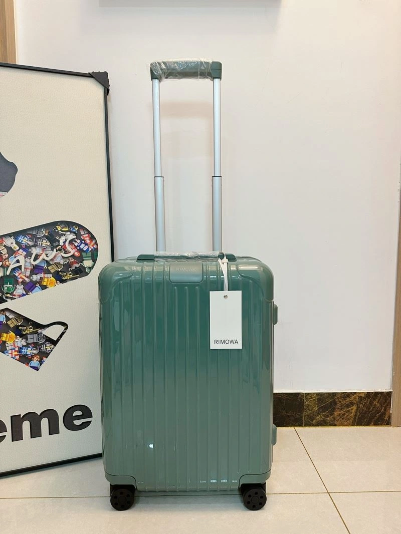 SmoothTexture Rimowa Suitcase 69349