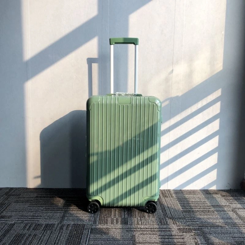 Casual Rimowa Suitcase 69346