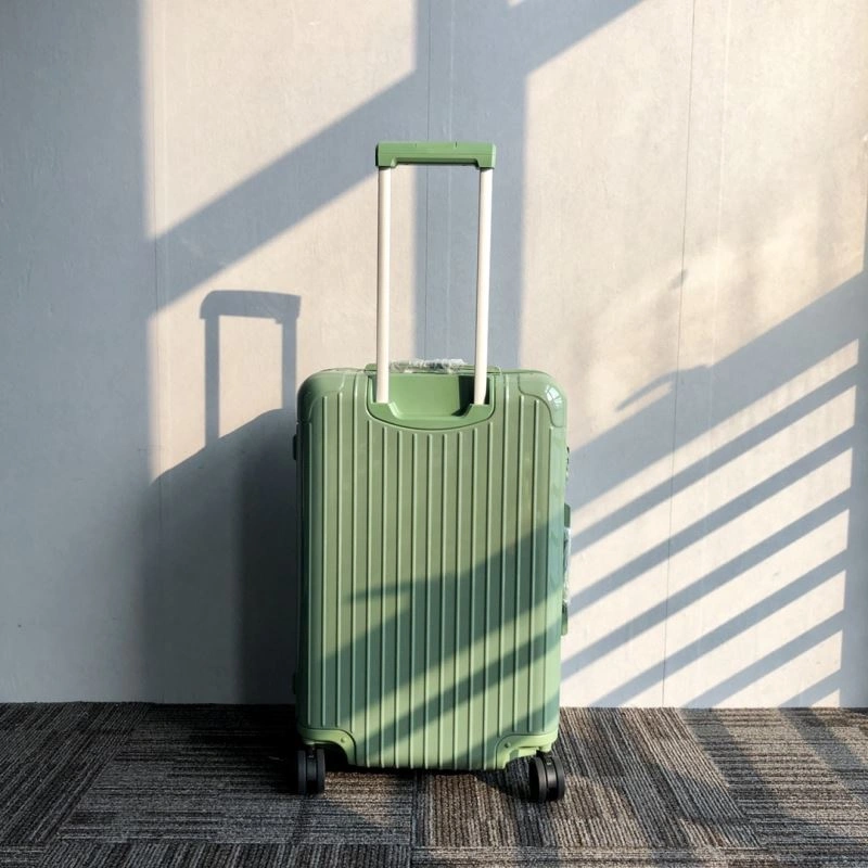 Casual Rimowa Suitcase 69346