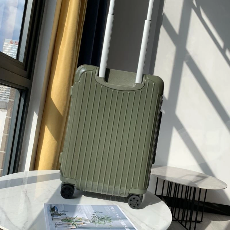 Compact Rimowa Suitcase 69378