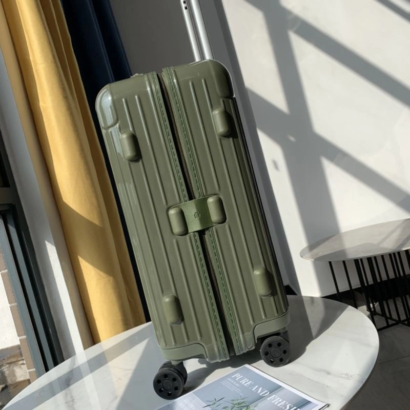 Compact Rimowa Suitcase 69378