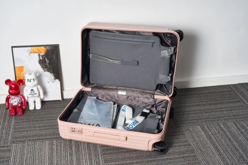 Rimowa Suitcase EasyCare 69335