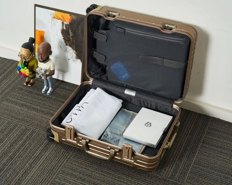 Rimowa Suitcase BestValue 69376