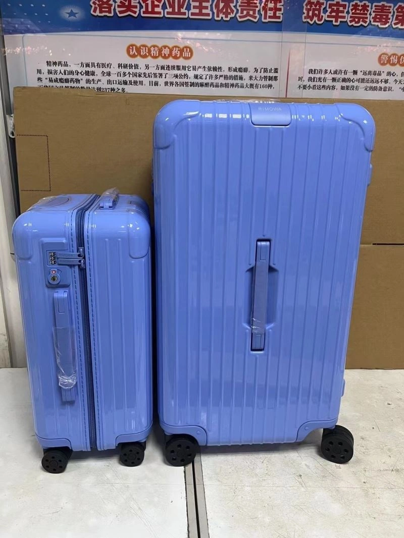 EasyCare Rimowa Suitcase 69368