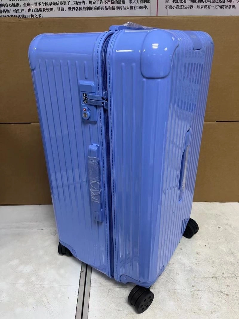 EasyCare Rimowa Suitcase 69368