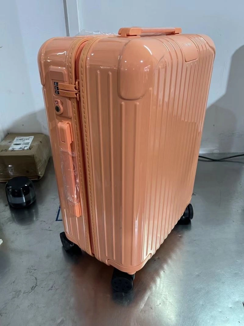 EasyMatch Rimowa Suitcase 69283