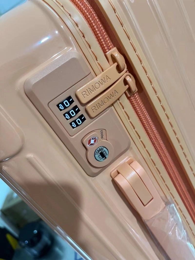 EasyMatch Rimowa Suitcase 69283