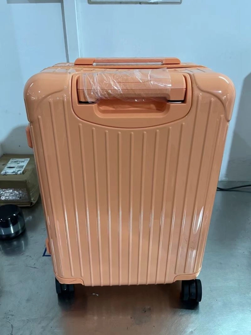 EasyMatch Rimowa Suitcase 69283