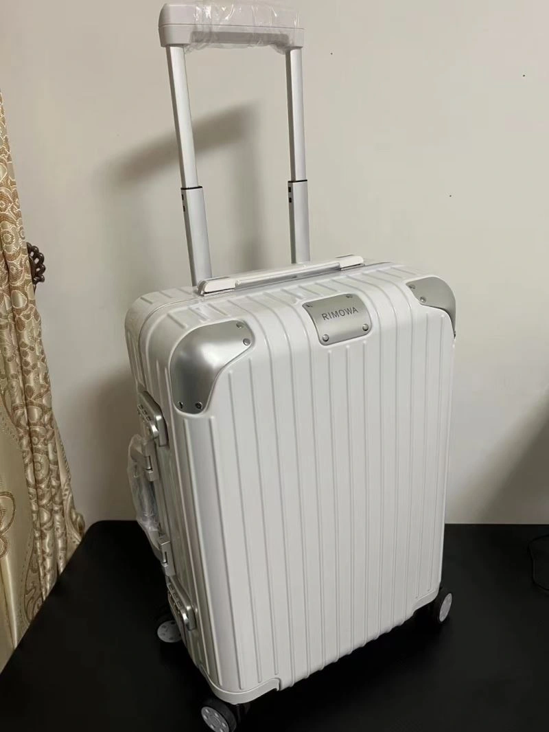 Rimowa Suitcase Attractive 69280
