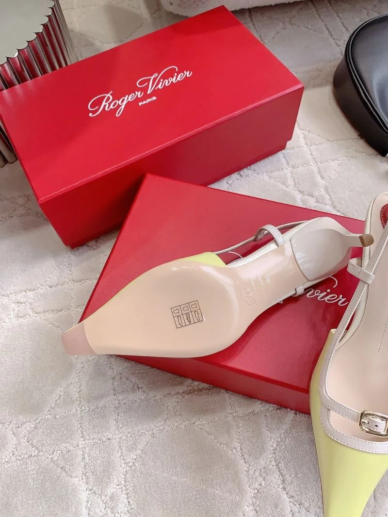 EyeCatching Roger Vivier Sandals 9076