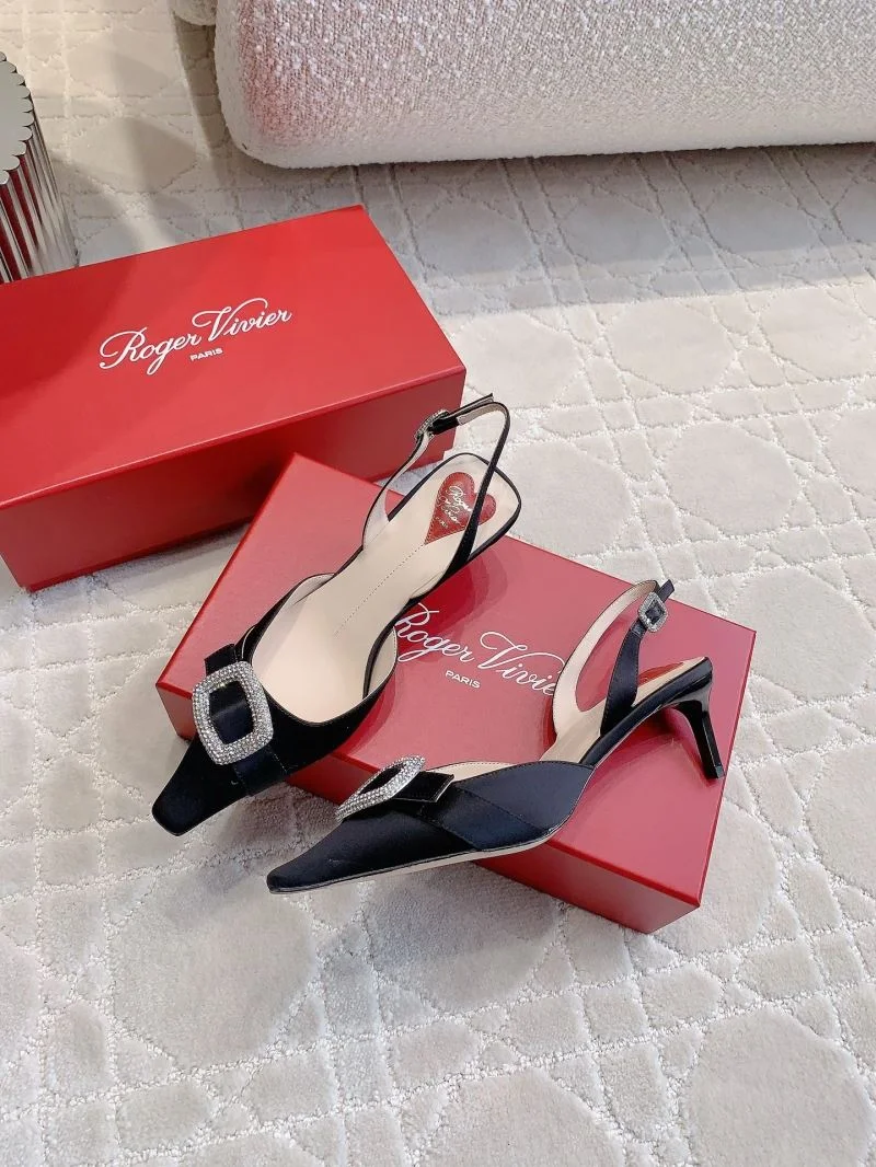 Roger Vivier Sandals Trendsetting 9114