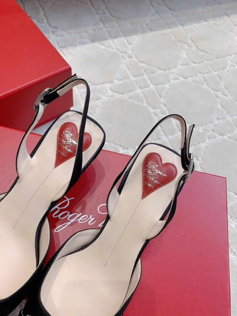 Roger Vivier Sandals Trendsetting 9114