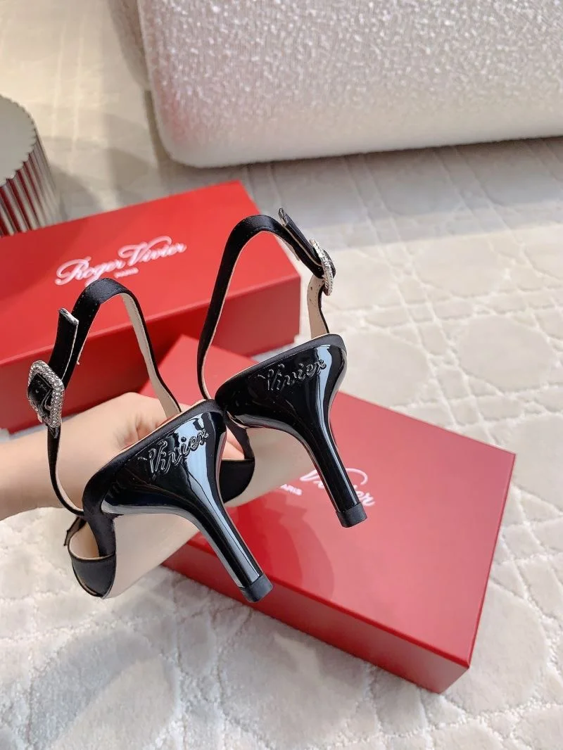 Roger Vivier Sandals Trendsetting 9114