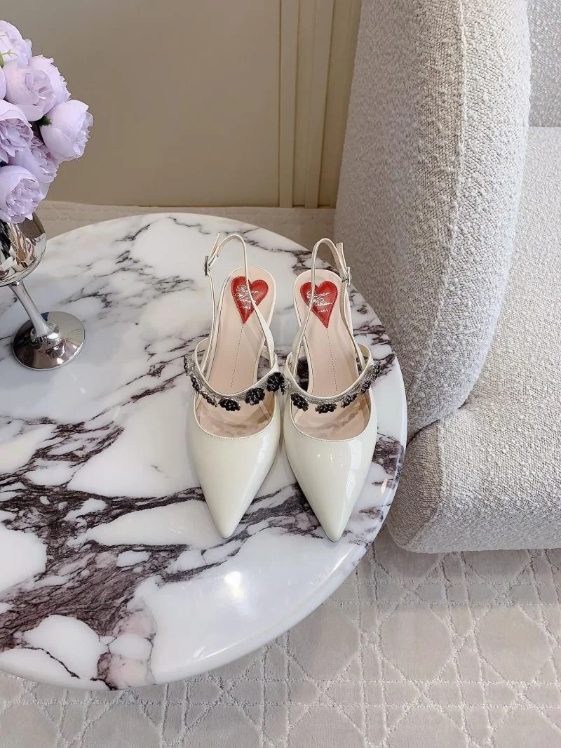 Elegant Roger Vivier Sandals 9108