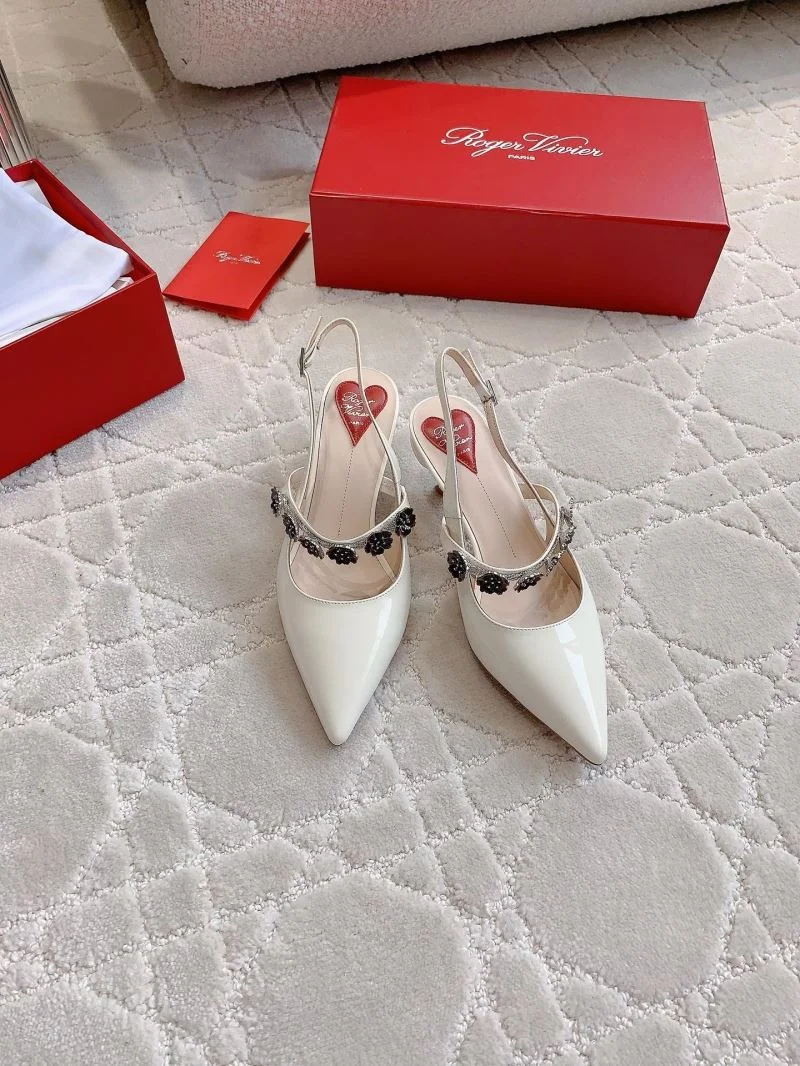 Elegant Roger Vivier Sandals 9108