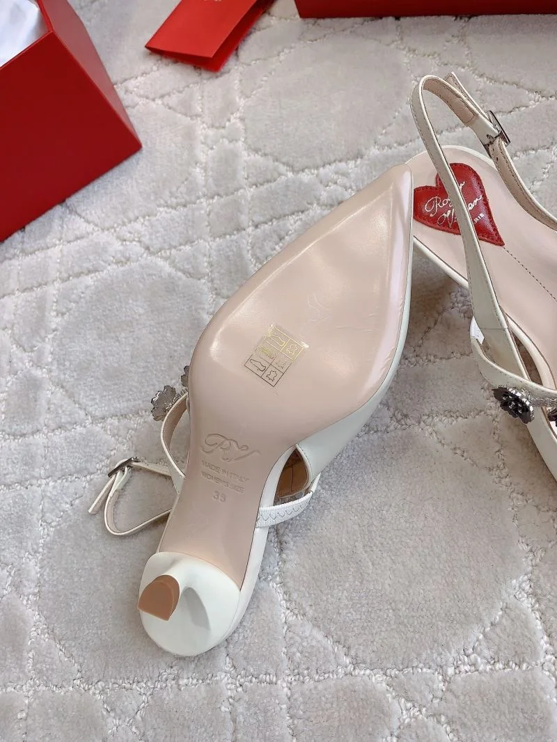 Elegant Roger Vivier Sandals 9108
