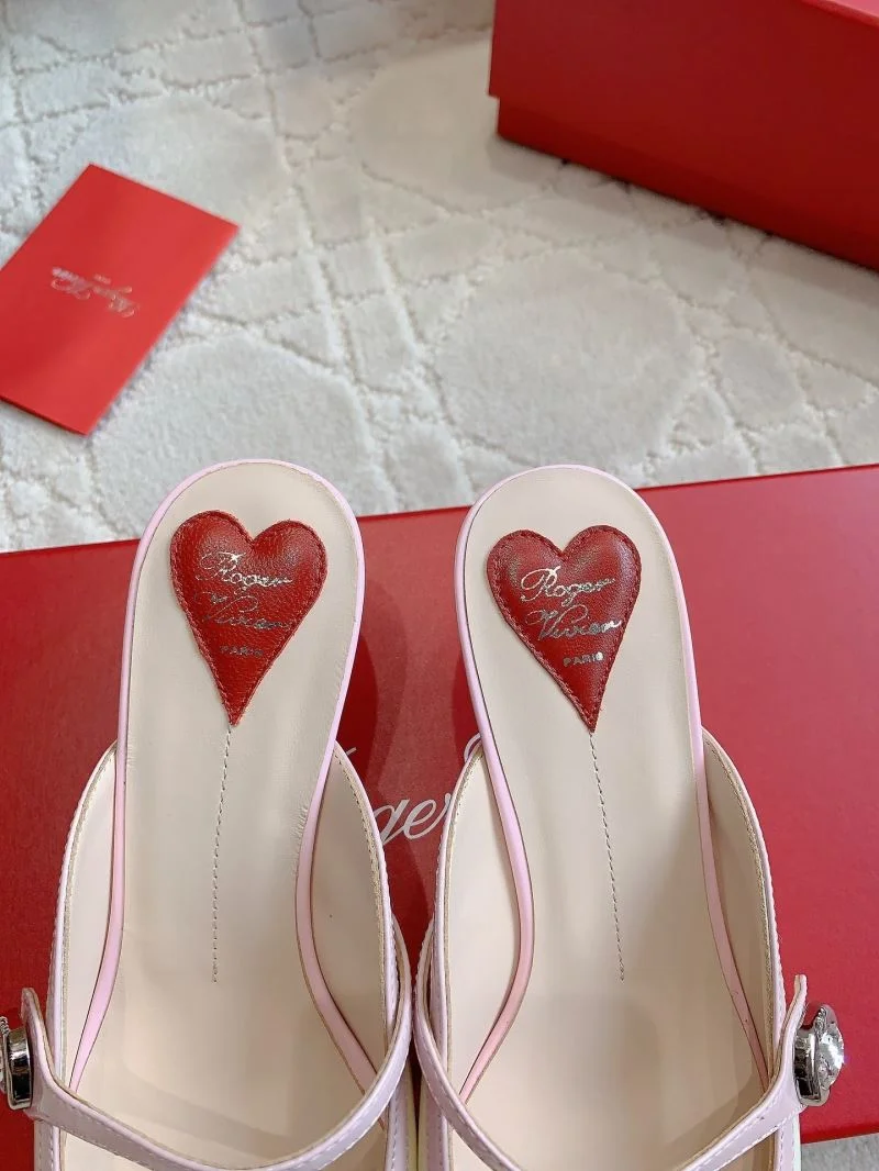 MoistureWicking Roger Vivier Sandals 9064