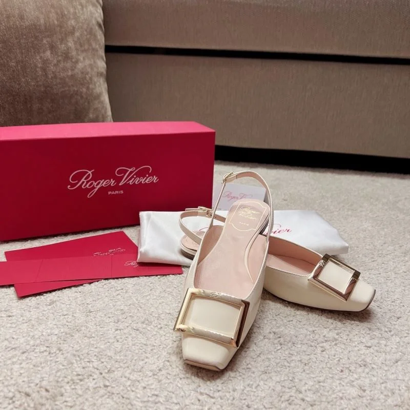 Roger Vivier Sandals WaterResistant 9067