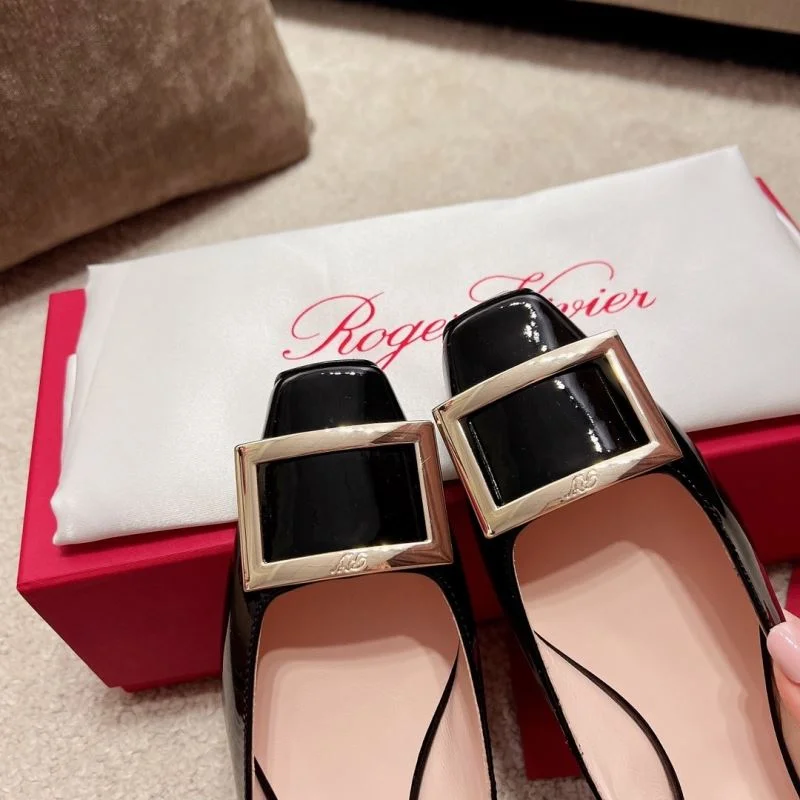 Roger Vivier Sandals Lightweight 9066