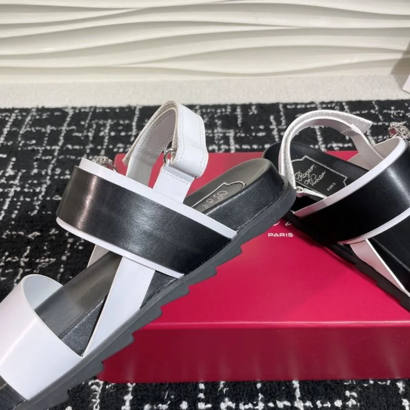Roger Vivier Sandals Practical 9049