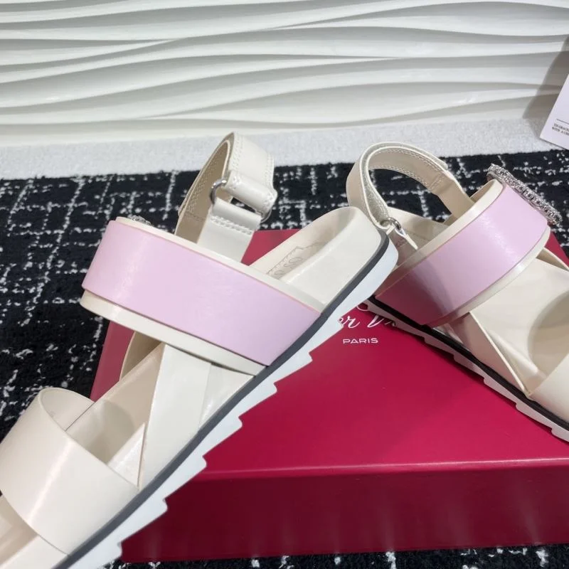 Roger Vivier Sandals Flexible 9045