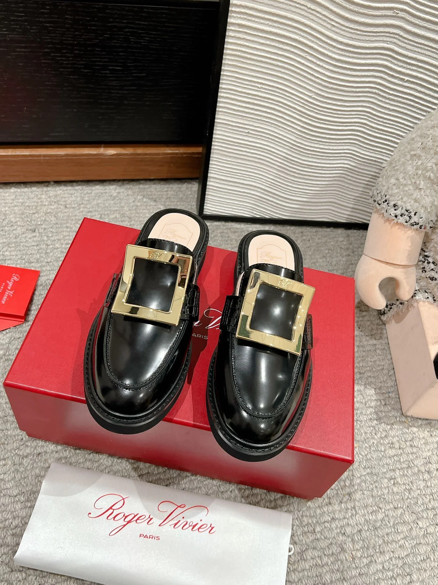 SunProtective Roger Vivier Sandals 5849