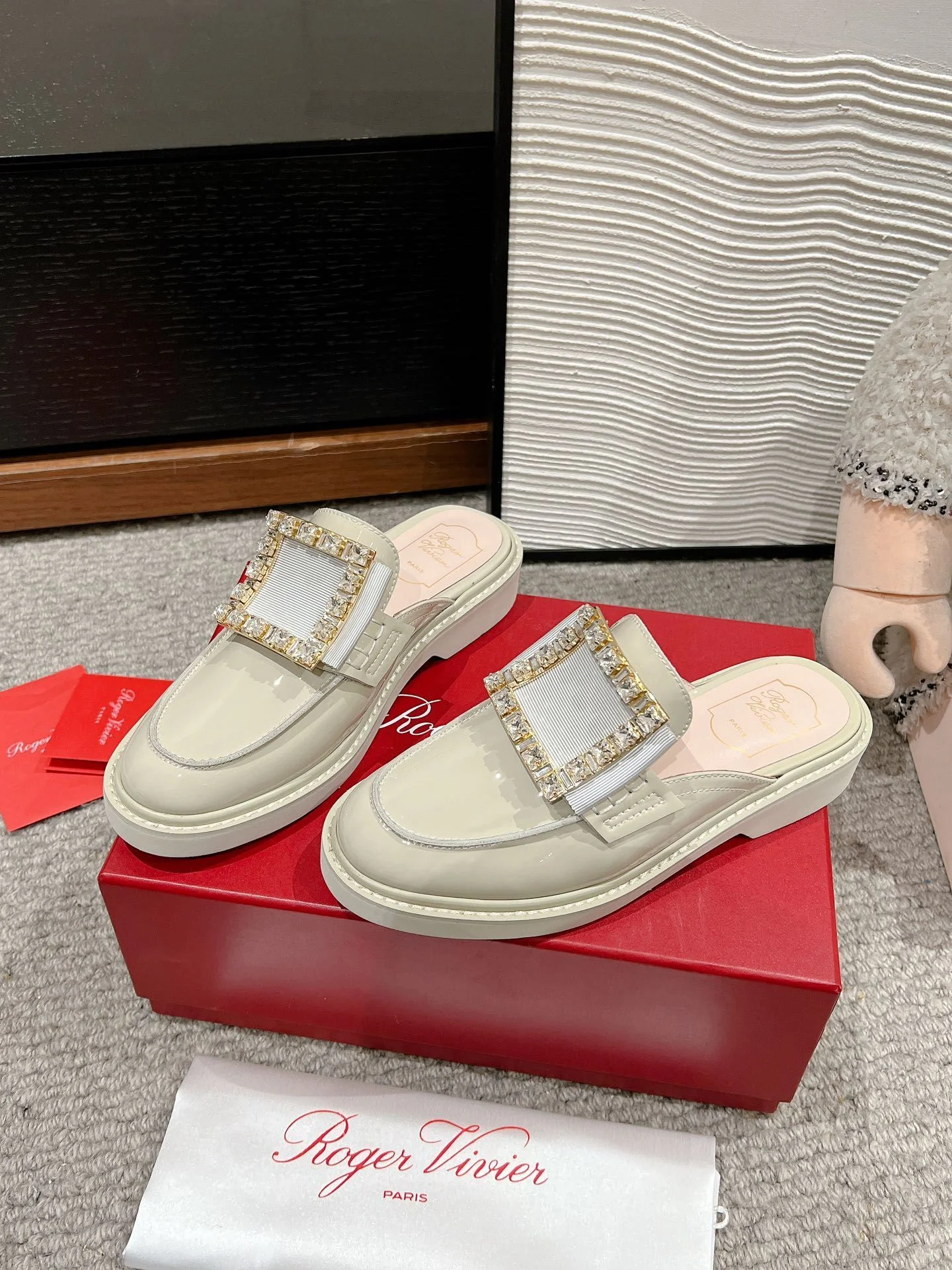 Roger Vivier Sandals Breathable 5848
