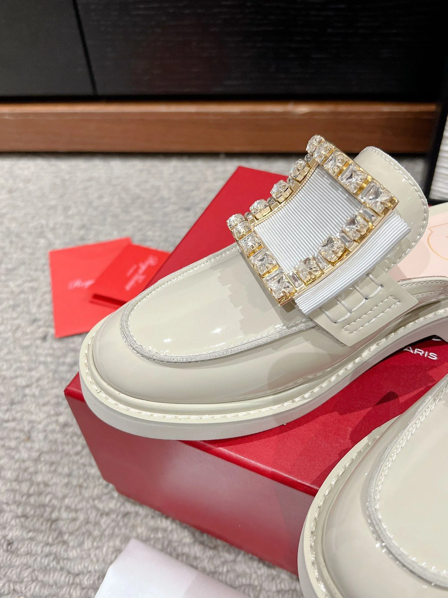 Roger Vivier Sandals Breathable 5848