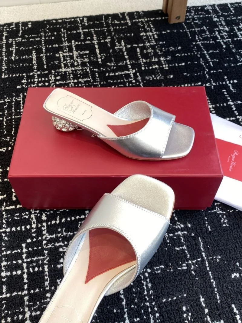 NewStyle Roger Vivier Sandals 5843