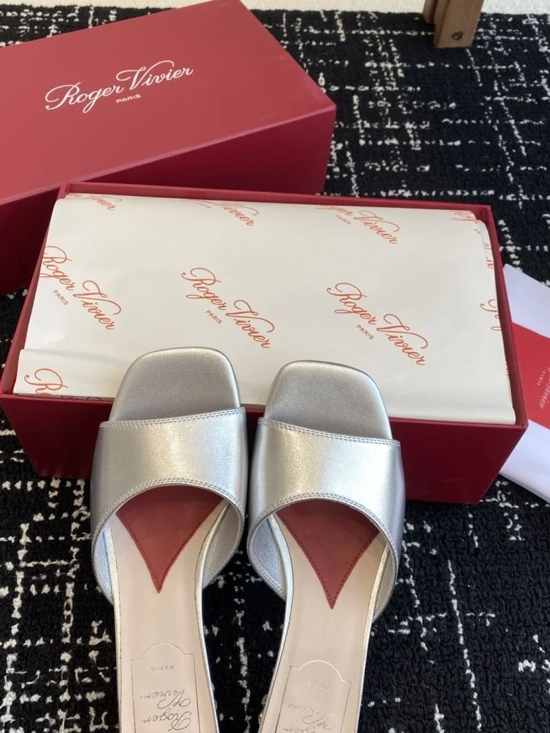 NewStyle Roger Vivier Sandals 5843