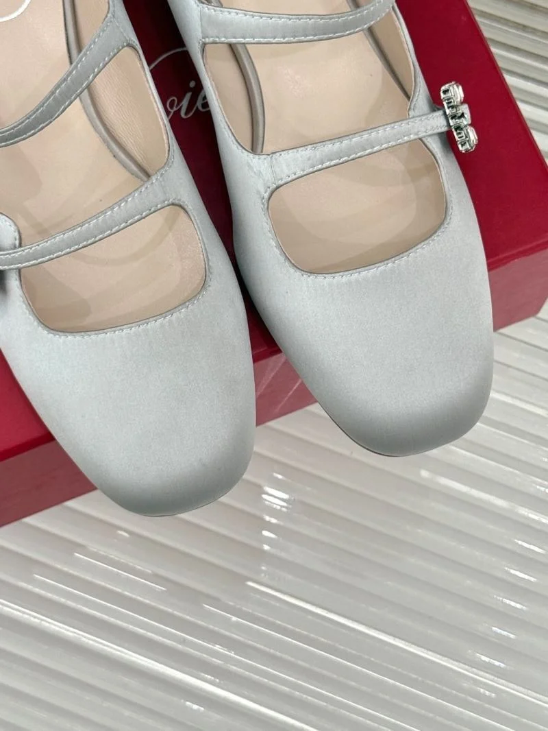 Lightweight Roger Vivier Shoes 7310