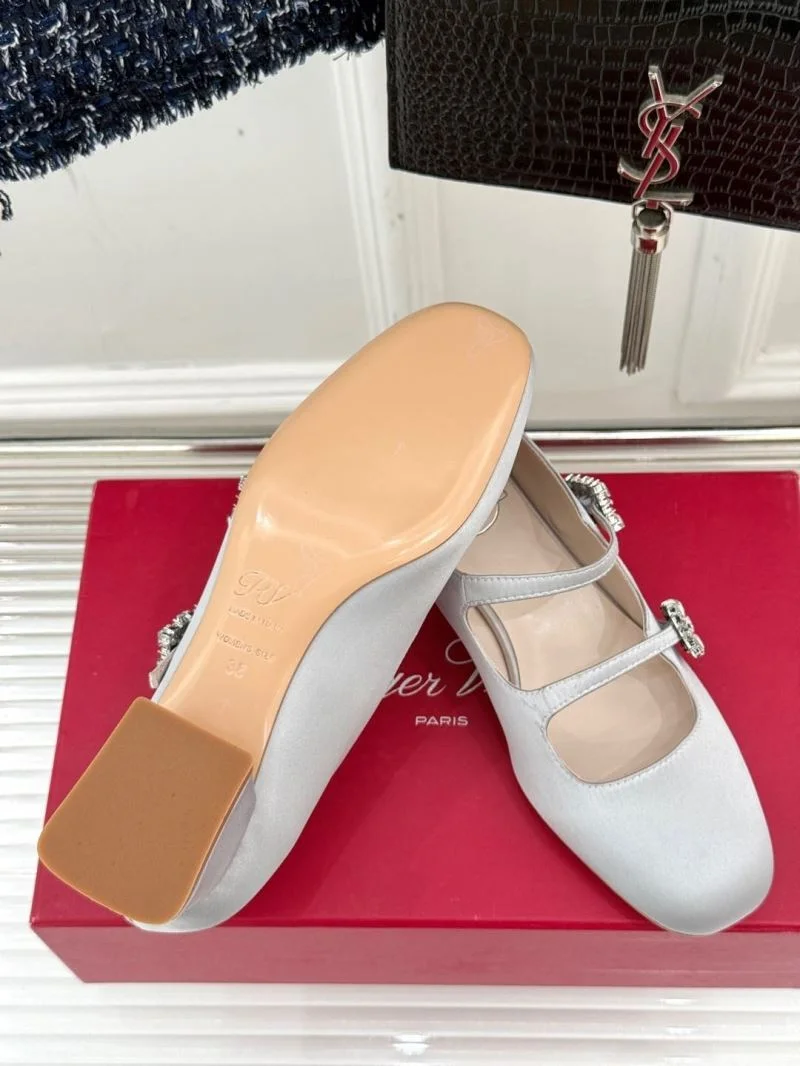 Lightweight Roger Vivier Shoes 7310
