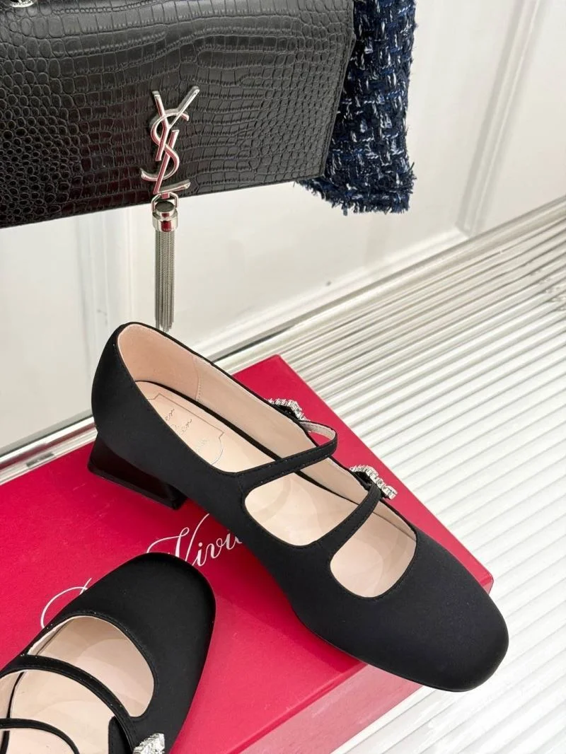 Roger Vivier Shoes Timeless 7322
