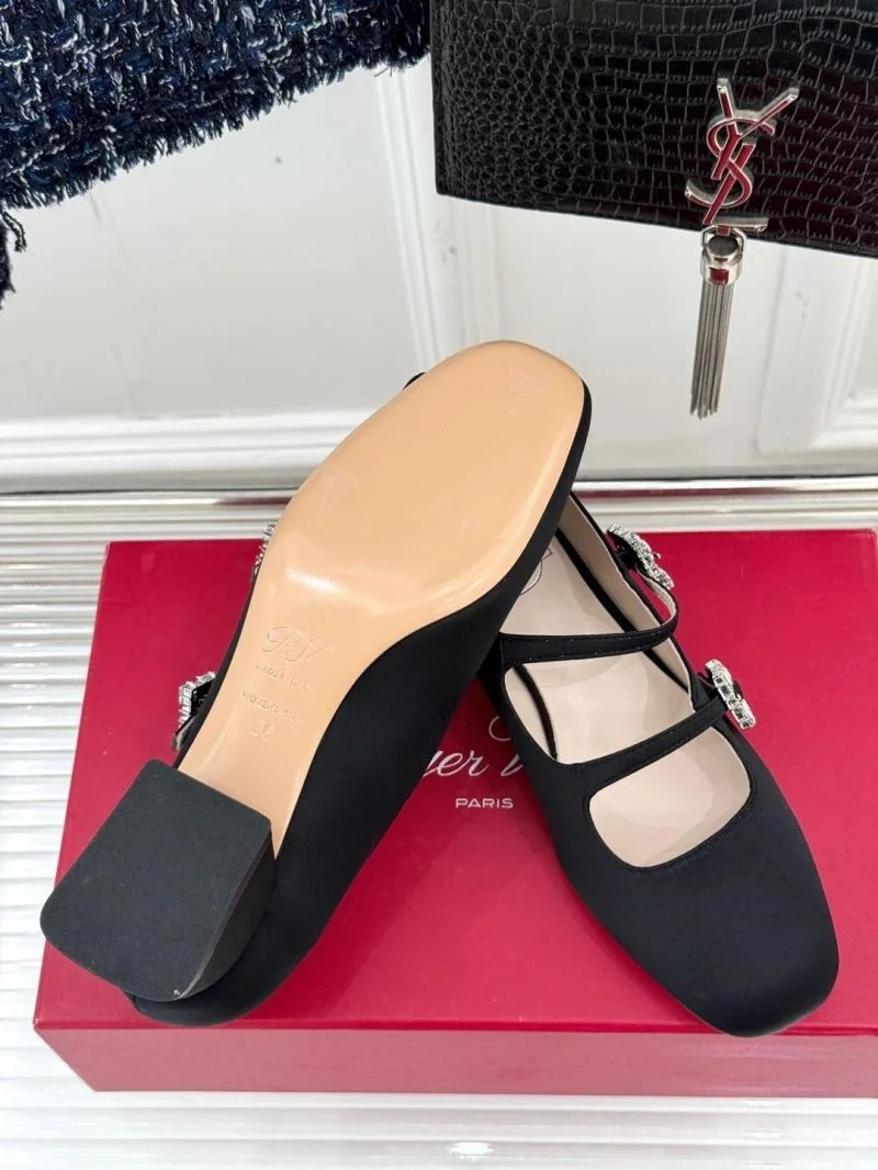 Roger Vivier Shoes Timeless 7322