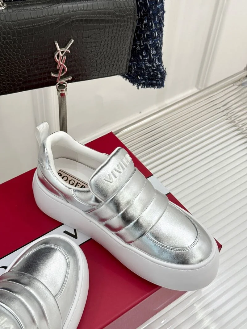 Bright Roger Vivier Shoes 7318