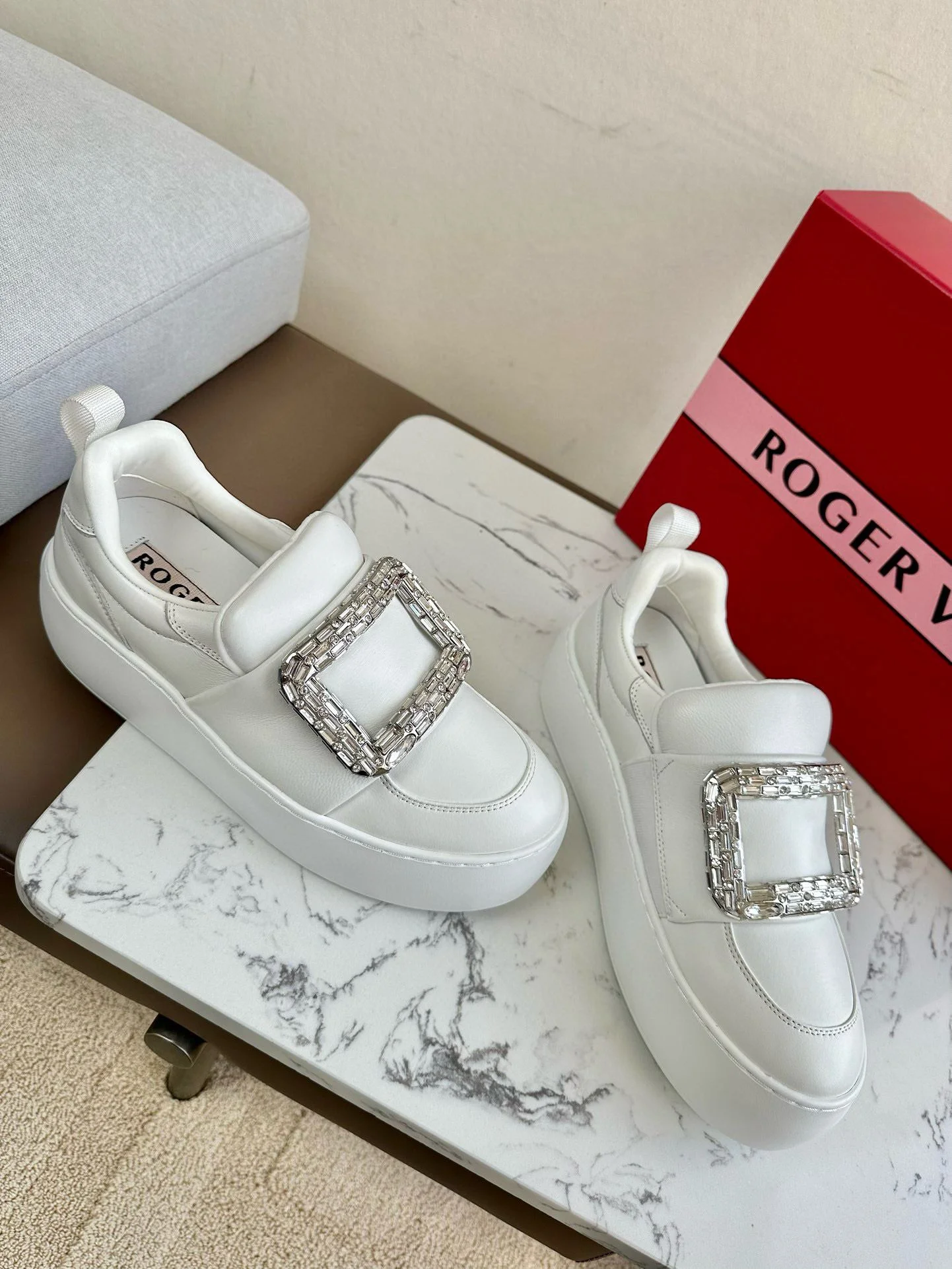 Roger Vivier Shoes SmoothTexture 7302