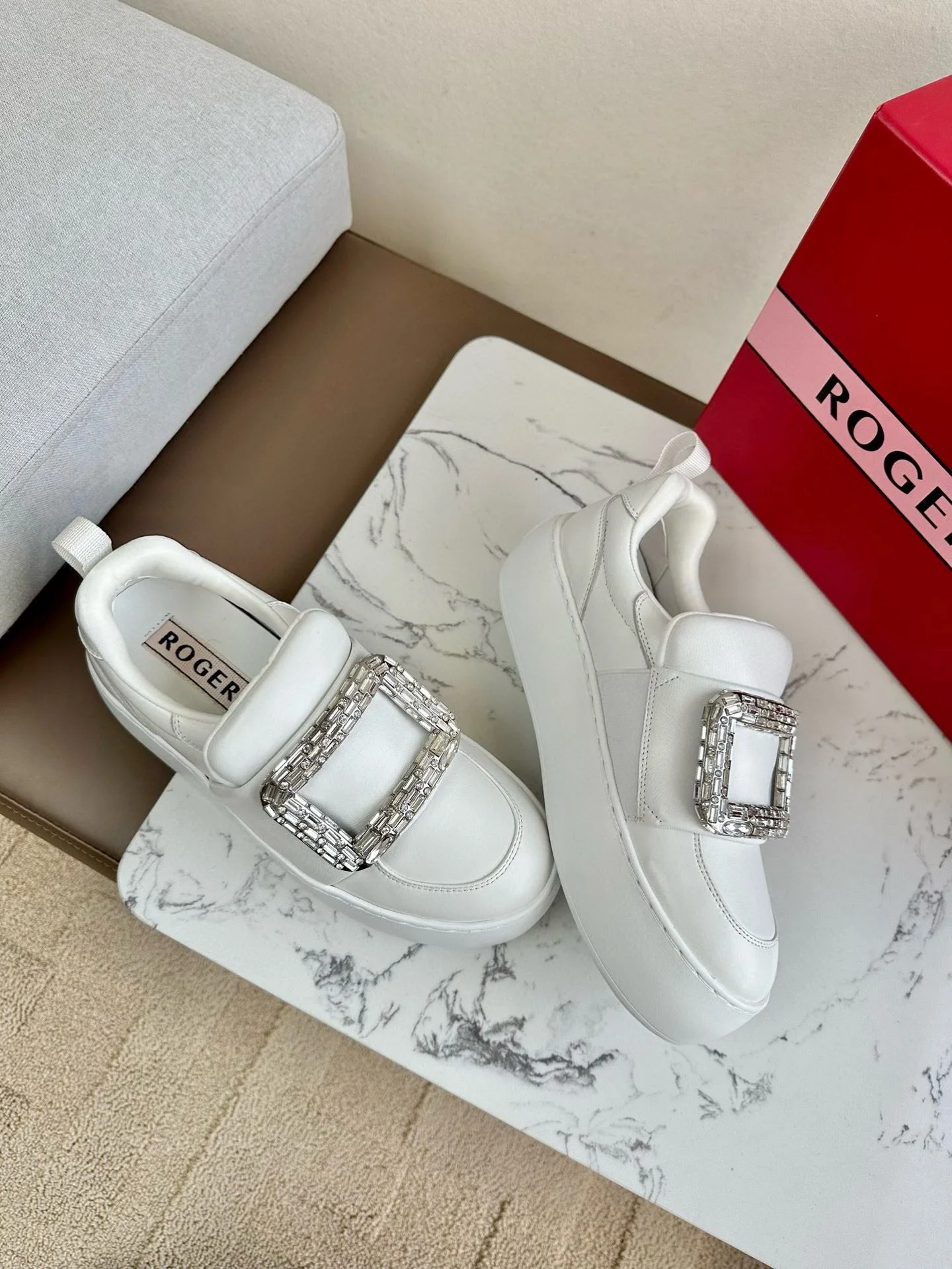 Roger Vivier Shoes SmoothTexture 7302